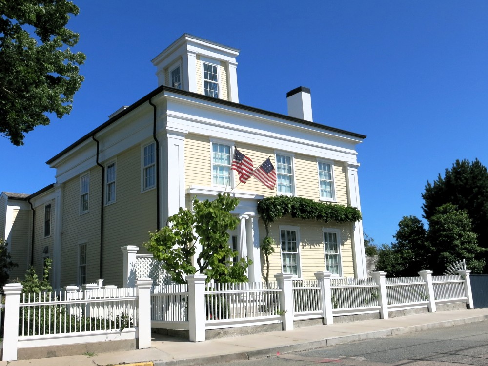 1820's home in Stonington, CT